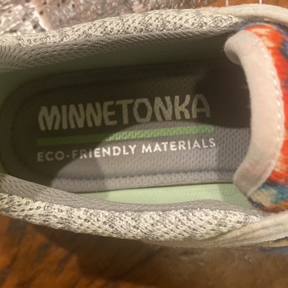 Minnetonka Tennis Shoes - 7 - Picture 7 of 8